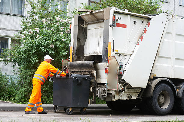Best Yard Waste Removal  in Saratoga, WY